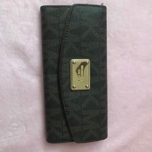 Michael Kors wallet